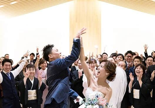 プレ花嫁の結婚式準備アプリ♡ -ウェディングニュースさんのインスタグラム写真 - (プレ花嫁の結婚式準備アプリ♡ -ウェディングニュースInstagram)「感動でいっぱい💓一生残るものにしたい素敵なウェディングフォト9選✨ . . ➸➸➸➸➸➸➸💒➸➸➸➸➸➸➸ 同じ式場の卒花嫁さんの 本物の料金&見積もり&写真が見れる✨ . #ウェディングニュース式場検索 👰 . アプリ： @weddingnews_editor web版： @weddingnews_concierge ➸➸➸➸➸➸➸➸➸➸➸➸➸➸➸➸ . . こちらのお写真は @ellepupa さんからリグラムさせていただきました🌟 #ウェディングニュース のタグにお写真を投稿してくださり、ありがとうございました😊✨ . . . 結婚は #夫婦 の始まり💕大切な瞬間だからこそ一生残る素敵なものにしたいですよね😊✨ . カバーはおふたりの表情にグッとくる✨ #感動 的な #ウェディングフォト 💓 . 堪えきれず涙した #新郎 さんをみて花嫁さんも涙😢 . 今までの思い出や #感謝 の気持ちが溢れたそんな瞬間を残した素敵なフォトです☺️💕 . 他のフォトも素敵なので、ぜひスワイプ👉🏻してみてくださいね✨♩ . . . ＼📷投稿お待ちしています／ . 花嫁はもちろん、業者さんも大歓迎✨ アナタのお写真をご紹介してもOKという方は、ぜひ #ウェディングニュース にお写真を投稿してください💕 . . ⬇︎関連アカウント⬇︎ . 💒式場検索 【 @weddingnews_concierge 】 👰マイレポ花嫁 【 @weddingnews_brides 】 . . その他、編集部からの連絡専用 @weddingnews_contact や、スタッフ個人の連絡用として @WN_xxxx（xxxは個人名）があります💕 . ………………………………………… ❤️WeddingNewsとは？ . 花嫁のリアルな”声”から生まれた 花嫁支持率No1✨スマホアプリです📱💕 . . 🌸知りたい… #結婚式準備 に役立つ記事を毎日150件配信中♩ . 🌸見たい… インスタの #ウェディング 系投稿TOP100が毎日チェックできる＊IG画像の複数ワード検索も可♩ . 🌸叶えたい… #結婚式 関連の予約サイトが大集合♩ . 🌸伝えたい… 自分の結婚式レポ『マイレポ』が簡単に作れる♩卒花嫁のレポが読める♩ . . @weddingnews_editor のURLからDLしてね✨ . . . #プレ花嫁 #結婚  #花嫁  #ウエディング  #プレ花嫁準備 #2019秋婚 #フォトウェディング #前撮り #結婚写真  #卒花レポ #写真好きな人と繋がりたい #プレ花嫁さんと繋がりたい #新郎新婦 #プロポーズ  #カップルフォト  #ロケーションフォト  #カップル」7月14日 21時13分 - weddingnews_editor