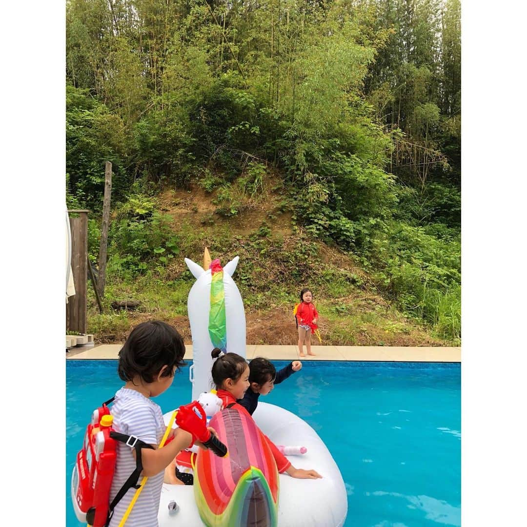 松本恵奈さんのインスタグラム写真 - (松本恵奈Instagram)「休日はいつもの大好きfamのみんなでキャンプ🏕子供達の笑顔がキラキラ眩しすぎて見てるだけで幸せな時間だった♡ #チームvery #キャンプ初日」7月15日 2時47分 - ena1123