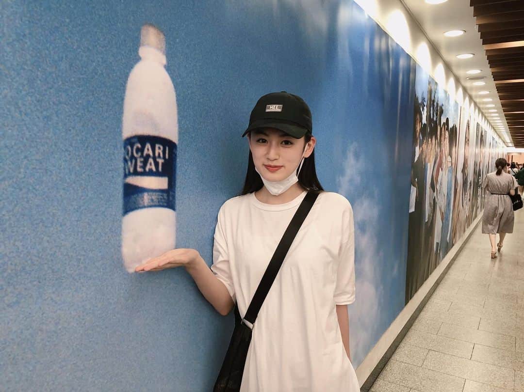 八木莉可子さんのインスタグラム写真 - (八木莉可子Instagram)「昨日、 大阪を歩いていたら ポカリスエットの広告を発見！ 「汗は君のために流れる。」 今度は自分が 勇気付けられました。」7月14日 21時38分 - yagirikaco_official