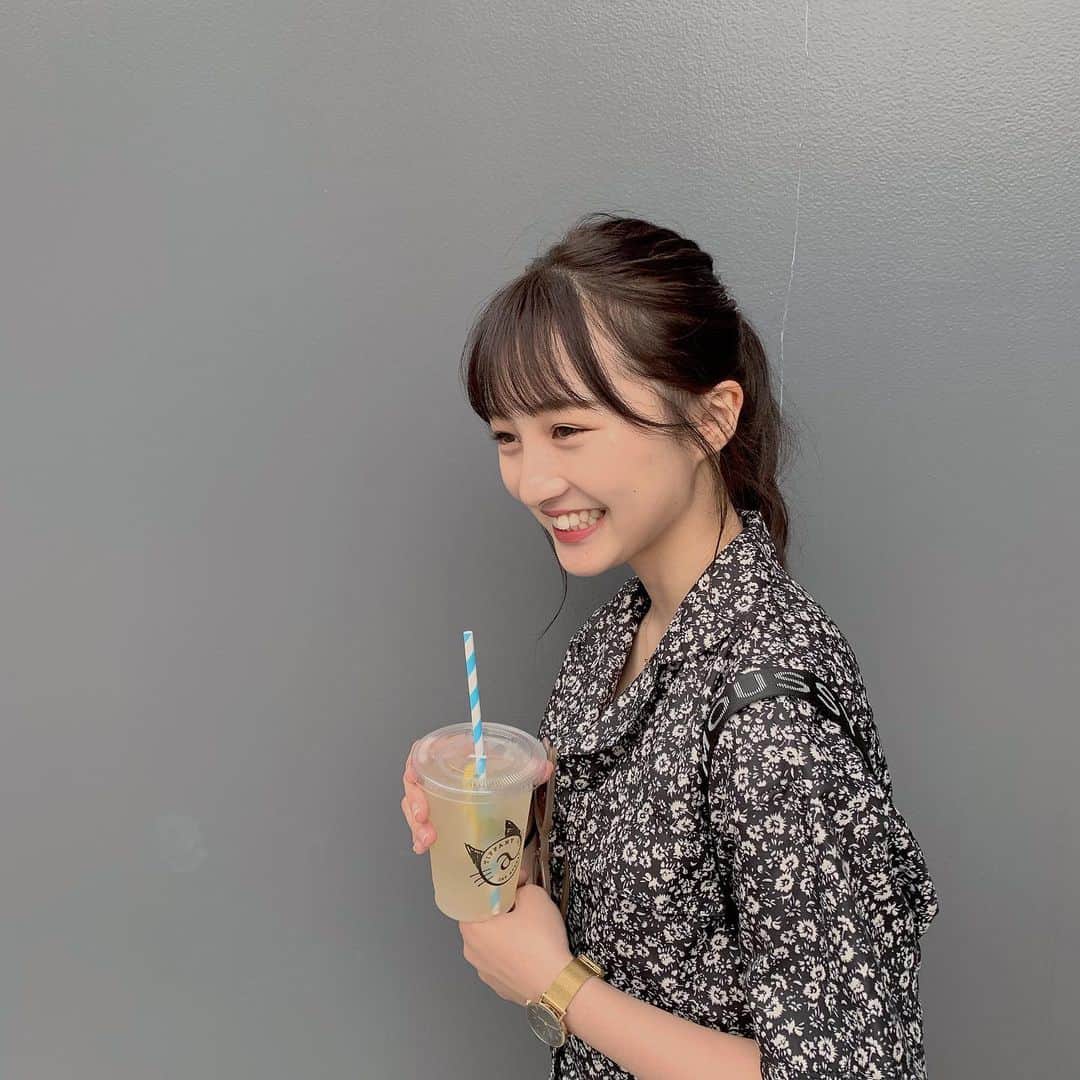 のインスタグラム：「・ ・ 梅雨の時期は #ポニーテール 多め！！笑笑 ・ (ドリンク持って写真撮ること多め？🥺w) #ヘアアレンジ #harearrange」