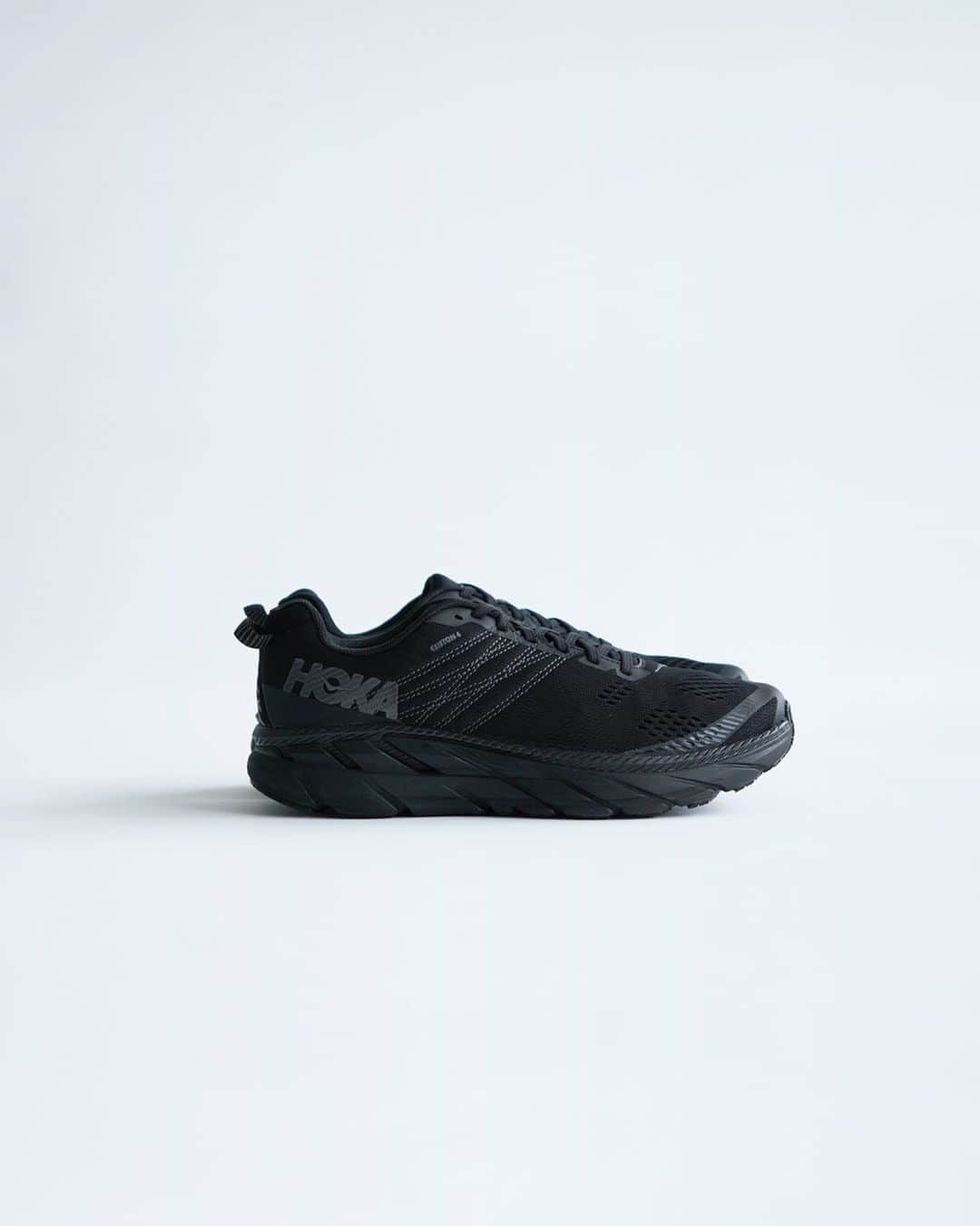 EDIFICEさんのインスタグラム写真 - (EDIFICEInstagram)「【HOKA ONE ONE - CLIFTON 6 - 】﻿﻿﻿﻿ ﻿﻿ ランナーの常識を変えるシューズ、CLIFTONの最高の特性を引き継ぐ最新モデル「CLIFTON6」が待望の入荷です。﻿ ﻿ 柔らかさと軽さを完璧に兼ね備えたCLIFTON6は、さらに走り心地をスムーズに、フィットを快適にするとともに、アッパーのステッチデザインが重量を増すことなく安定性を高めました。﻿ ﻿ ・軽量で通気性に優れたエンジニアーどメッシュ・ステッチによる補強が厚みを抑え、サポートと中足部の安定性を向上﻿ ・耐久性が強化されたアイレット﻿ ・かかと付近から始まるメタロッカーでスムーズな走りを実現﻿ ・EVAミッドソールはHOKA ONE ONEの最大の特徴である極上のクッション性を発揮﻿ ・ヒール部分の傾斜が滑らかで、自然なかかと着地を促す﻿ ・接地面の多いフラットウエスト構造で高い安定性を発揮﻿ ・接地面が多い構造でHOKA ONE ONE(R)特有の高い安定性を発揮・重量を軽減するため、地面と接触が多い部分にのみラバーを搭載﻿ ﻿ 特徴的な見た目とデザインからブランドのアイコニックなアイテムとして、ランニングシューズとしてのみならず、デイリーにも使えるプロダクトとして目が離せない一足です。 ﻿ ﻿﻿﻿﻿ ﻿﻿﻿﻿ ﻿﻿ Shoes : 【HOKA ONE ONE】¥15,000+tax 発売中﻿﻿ ※RED、BLUEカラーは、新宿店、名古屋パルコ店のみの展開となります。 ﻿﻿﻿ ﻿﻿﻿﻿ ﻿ ﻿ ﻿ ﻿ ﻿ ﻿ ﻿ ﻿ ﻿﻿﻿﻿ ﻿﻿﻿﻿ #edifice #hokaoneone #evamidsole #roadshoes #cliftomw6 #runningshoes #shoesaddict #shoestagram #kicks #kickstagram #shoeslovers #shoesaholic #shoefashion #sneakeraddict #sneakerheads #mensshoes #mensfashion #mensstyle #menwithclass #menwithstyle #dapper #dapperman #dapperstyle #エディフィス﻿ #ホカオネオネ」7月14日 21時41分 - edifice.jp