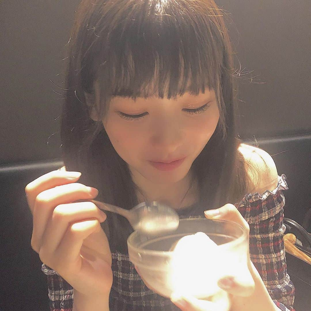 浅井七海さんのインスタグラム写真 - (浅井七海Instagram)「.﻿ ﻿ ﻿ ﻿ アイス🍨﻿ ﻿ ﻿ ﻿ 今日食べたのは﻿ ライチ味のアイス 。﻿ 珍しいなあと思って選びました🎈﻿ ﻿ ﻿ #ライチ #アイス #〆 ﻿ ﻿ ﻿」7月14日 21時57分 - naamin48_