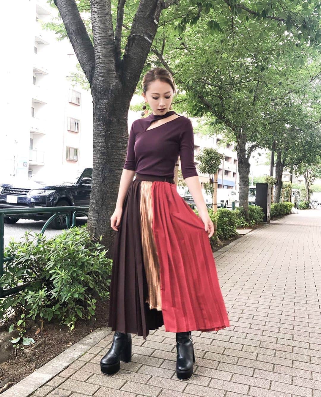 藤井萌さんのインスタグラム写真 - (藤井萌Instagram)「立ち寝してるみたいだ💤笑 ㅤㅤㅤ All @murua_official  ㅤㅤㅤ スカートのいろんなプリーツが ドッキングされた感じ、好き😋 トップスもパット入りで楽チンなのだ。 ㅤㅤㅤ 新作たくさん入荷してるよっ❤️ ㅤㅤㅤ #murua #fashion #コーデ #152cm #murua_snap  ㅤㅤㅤ」7月14日 22時12分 - fujii_moe