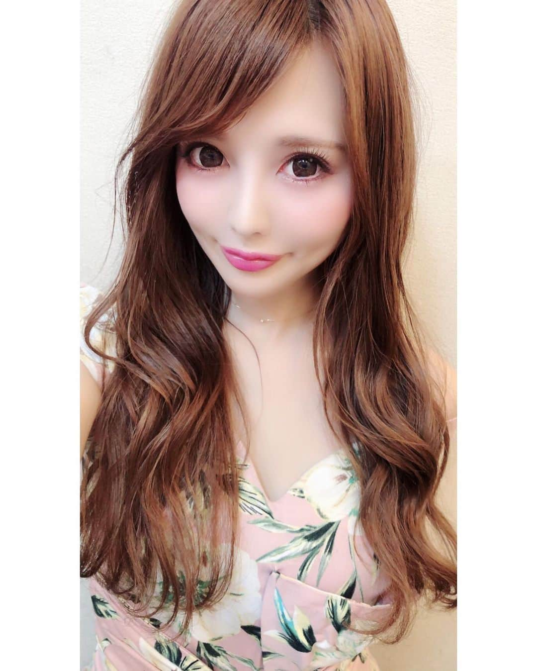 成瀬まりあさんのインスタグラム写真 - (成瀬まりあInstagram)「この巻き好き💇🏼‍♀️muskの小林さん神🚶🏼‍♀️ #ヘアメイク #selfie #ジュライト #キャバクラ #キャバ嬢 #シャンパン #テキーラ #新宿 #西新宿 #港区 #歌舞伎町 #六本木 #西麻布 #赤坂 #青山  #tagsforlikes」7月14日 22時07分 - mariatan_1211