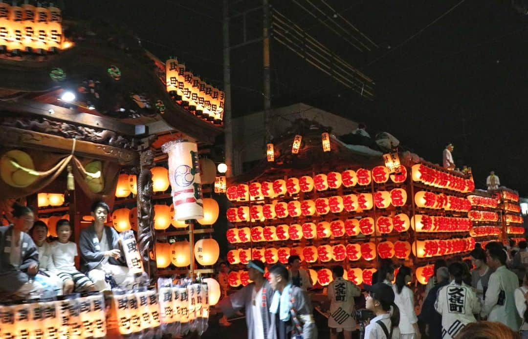 さいたまつりさんのインスタグラム写真 - (さいたまつりInstagram)「まだまだ終わらないっ！「幸手夏祭り」  花山が終わったとしても幸手の夏祭りは終わりませんっ！  熱気が冷めない夜道を猛スピードで曳き回したり、狭い路地を縦横無尽に駆け巡ったり、中にはライブが始まっちゃったり（笑）  幸手の祭魂を肌で感じましたっ！！ #さいたまつり #山車 #花山  #埼玉 #festival  #祭り #saitamatsuri #お祭り #写真好きな人と繋がりたい #ファインダー越しの私の世界 #お祭り写真 #お祭り写真部 #幸手 #satte #幸手夏祭り #夏祭り #japan」7月14日 22時30分 - saitamatsuri