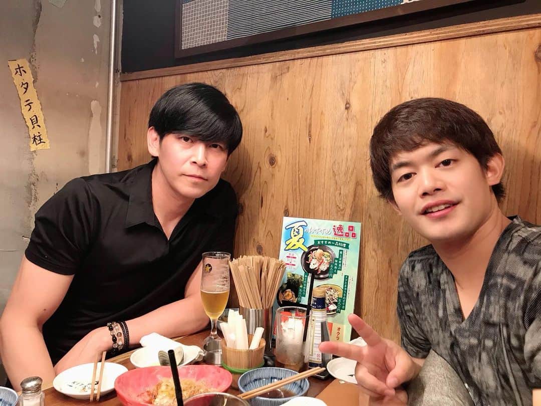 宮上元克のインスタグラム：「DAY OFF@名古屋 ジムトレ後にスケーターの小塚崇彦君と🍴 明日はAKi@名古屋ELL18:00スタートです！ #小塚崇彦」