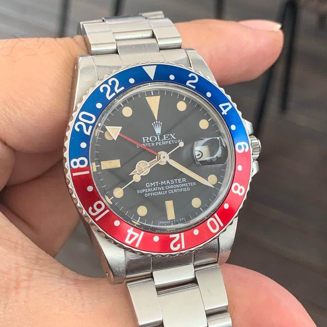 WATCHMANIAさんのインスタグラム写真 - (WATCHMANIAInstagram)「@lawatchguy ‘s stunning #16750 matte dial GMT-Master circa 1983.」7月14日 22時33分 - watchmania