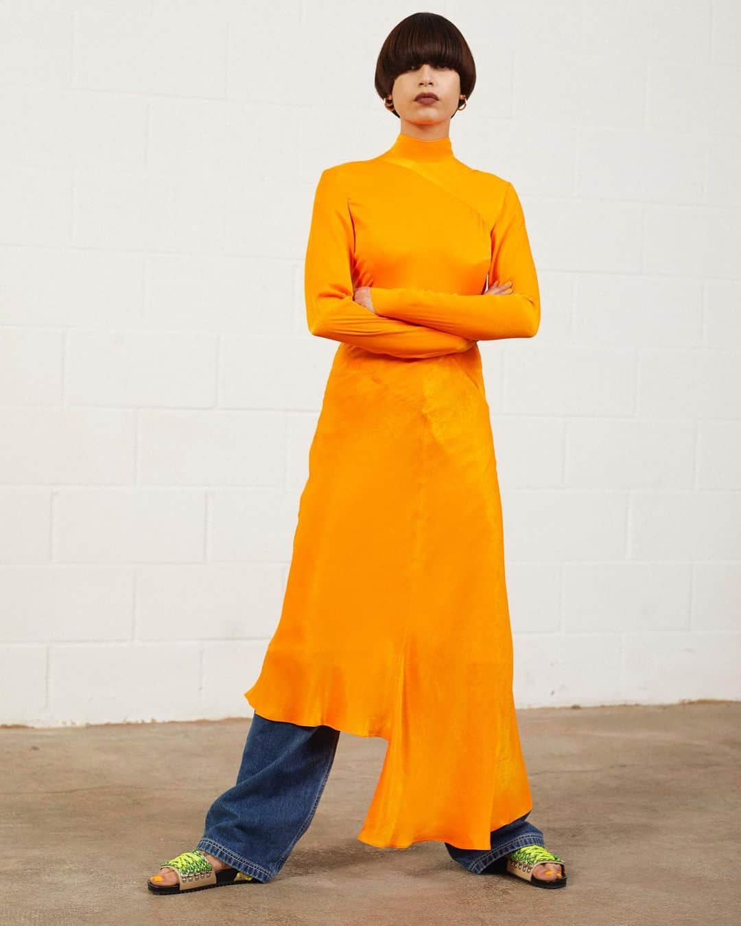 のインスタグラム：「Have you heard that orange is still the new black? More newness over on www.houseofholland.co.uk #houseofholland #prefall2019」