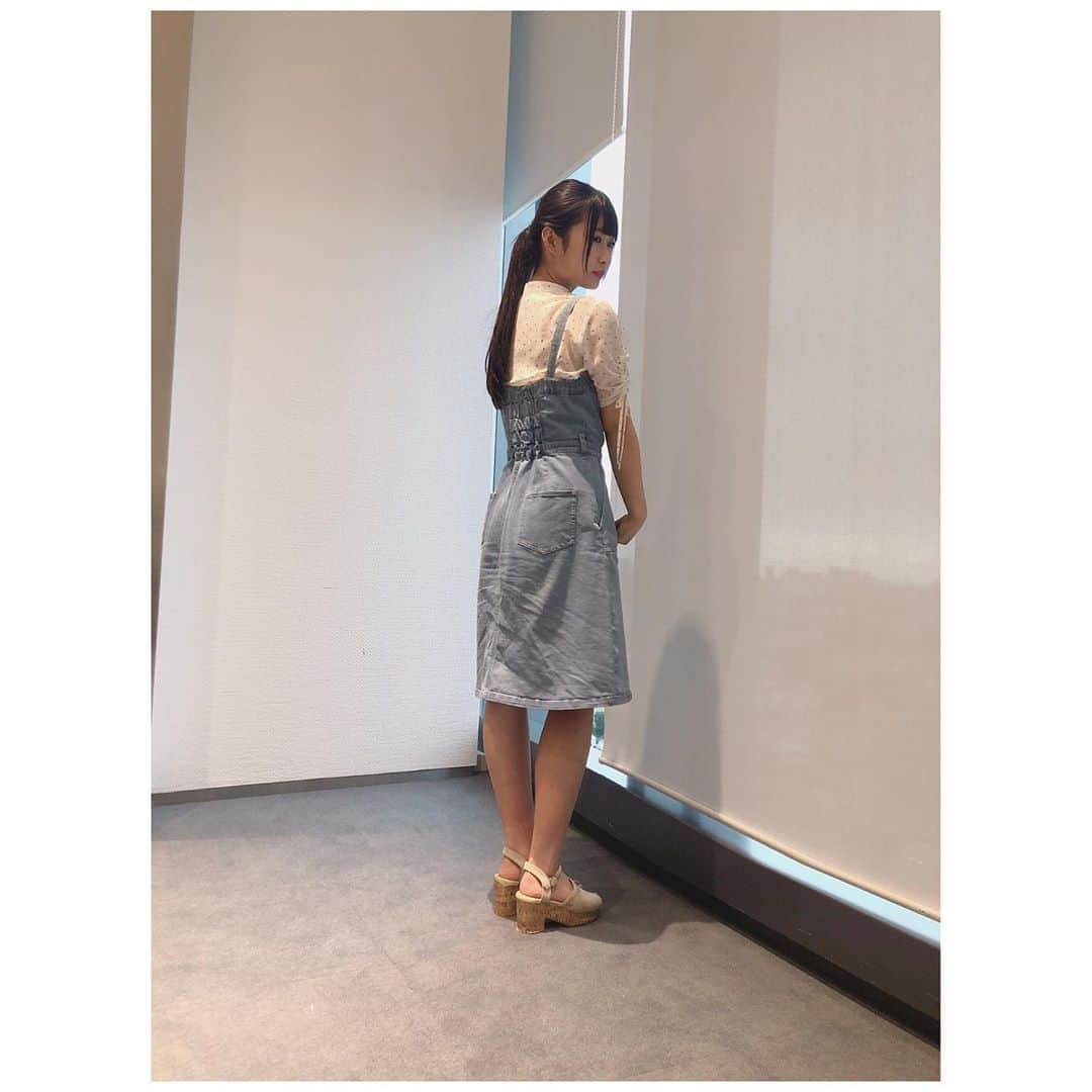 松本愛花のインスタグラム：「👼🏻 * * * * 私服‪‪☺︎‬‪‪ * * トップスと繋ぎのスカート 両方ともHeatherです🌷 * * * * #私服 #夏服 #夏服コーデ #Heather #へザー #heather #個別イベント #アイドル #idol #女の子 #jk  #jkブランド  #スパガ #松本愛花」