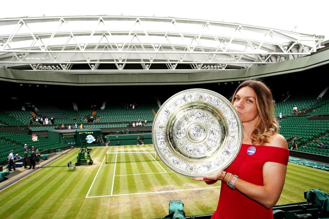 WTA（女子テニス協会）さんのインスタグラム写真 - (WTA（女子テニス協会）Instagram)「Welcome to the #Wimbledon Club @simonahalep 🙌🙏🤩🏆👏」7月14日 23時35分 - wta