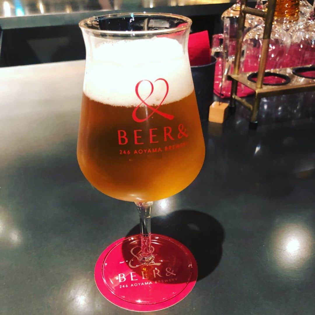 世手子さんのインスタグラム写真 - (世手子Instagram)「Perfect for adult dating(๑ˇ3ˇ๑) Pair with craft beer🍺∩(´^ヮ^｀)∩🍺 The dessert is Pâtisserie & Café DEL'IMMO's chocolatier full-fledged parfait(*ﾉ･ω･)ﾉ⌒。🍫 (∀｀*)ゞ Everyone,good comments thanks(/ω＼) https://item.woomy.me/c/51008 @beerandinfo #246aoyamabrewery を堪能してきたょ！  #テイスティングフライト もハートで可愛かったっっ ハンバーガーとポテトも美味しかった☆°｡⋆⸜(* ॑꒳ ॑* )⸝ #チョコレートの変態 で知られる @eguchikazuaki #江口和明 シェフの @de_limmo #delimmo #ホワイトルビーストロベリー 食べたょｖ（=＾0＾=）ｖ 美味しかった✧( ु•⌄• )◞◟( •⌄• ू )✧ 幸せ❤ #ビアランド246  @naturalcouture_official のイヤリング付けてお出かけꉂ(σ▰˃̶̀ꇴ˂̶́)σ✧ 外苑前 ビアランドで検索してね(*๓´╰╯`๓)♡ Casting by @woomy.restaurant」7月15日 0時00分 - rojide