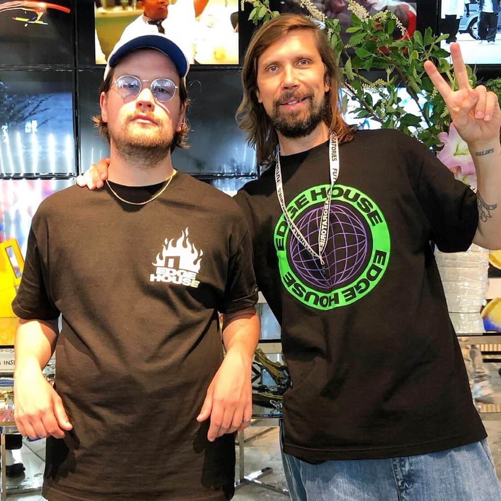 DJ DARUMAのインスタグラム：「🔥🏠 @mydsound & @edbanger 😘🙏🏻✨ rg: @gr8_yo4 @gr8_tokyo  今回は会えなかったけど 2人共昨夜"EDGE HOUSE"に 遊びに来てくれて とても気に入ってくれたみたい✌🏻」