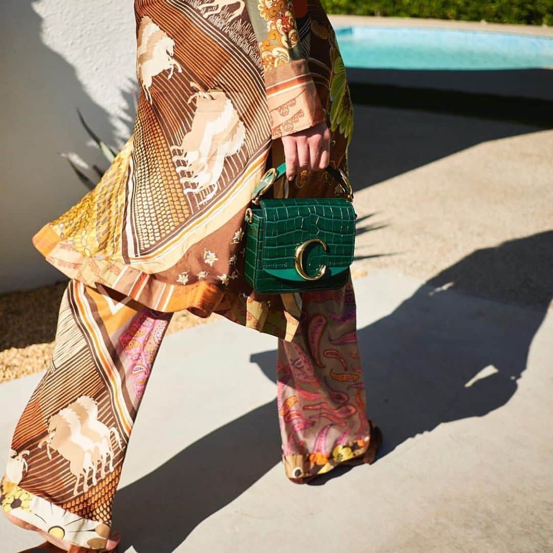 Saks Fifth Avenueのインスタグラム：「C is for @chloe. Show off your artistic side with graphic prints and the iconic croc-embossed “C” handbag. #SaksStyle #Regram」