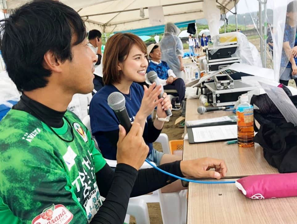 佐藤由季さんのインスタグラム写真 - (佐藤由季Instagram)「御宿ありがとーーう🌊 生憎のお天気でしたが、インスタ映え スポットで、そんなの関係ない（笑） なんだかこれだけだと 遊びに行ったみたいなので（笑） お仕事証拠も載せておきます😆🎤 東京ヴェルディビーチサッカーチームの 選手の皆さんが代わる代わる放送席に 来て下さったり、お手伝いに来て下さって いた高校生や大学生の皆さんが声をかけて 下さったのも本当に嬉しかったです😍 そして、二日目ももちろん、、、 カレーで〆🍛笑 ちなみに最後の呟き動画は・・・ 決して一人で喋っている訳ではありません、 二日間ずっと私のフォローをして下さった スタッフBさんと喋っていますので ご安心下さい😅(ウォーーー！！って笑) そして、明日はbayfm特設リポート 2本担当します🎤 ①11:49頃〜②12:53頃〜 それぞれ4分くらいずつ生リポートします ので、お聴きいただけたら嬉しいです👂✨ #ビーチサッカー  #御宿  #インスタ映え  #東京ヴェルディBS  #川口敬介 選手 #道畑俊輔 選手 #見山龍之介 選手 #マテウスロペスドスサントス 選手 #山川遼太 選手 #田中颯 選手 #みんな優しい  #ありがとうございました  #応援します ⚽️ #bayfm  #大会MC  #フリーアナウンサー  #佐藤由季  #カレー好き  #カレー女子  #カレーマイスター」7月15日 0時34分 - yukisato0710