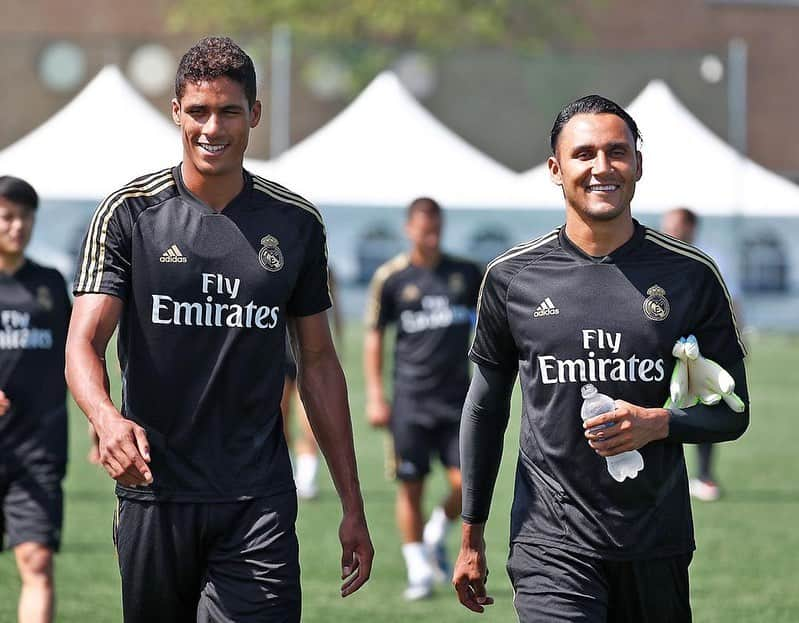 ラファエル・ヴァラーヌさんのインスタグラム写真 - (ラファエル・ヴァラーヌInstagram)「#TeamVarane @realmadrid」7月15日 0時50分 - raphaelvarane