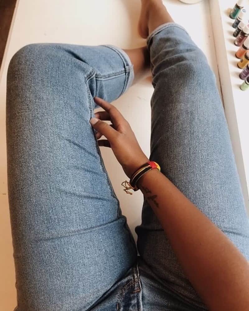 American Eagleさんのインスタグラム写真 - (American EagleInstagram)「How do you wear your #AEJeans? Share with us using #AExME and tagging @americaneagle for your chance to be featured like @cleo.steu #rg」7月15日 10時35分 - americaneagle
