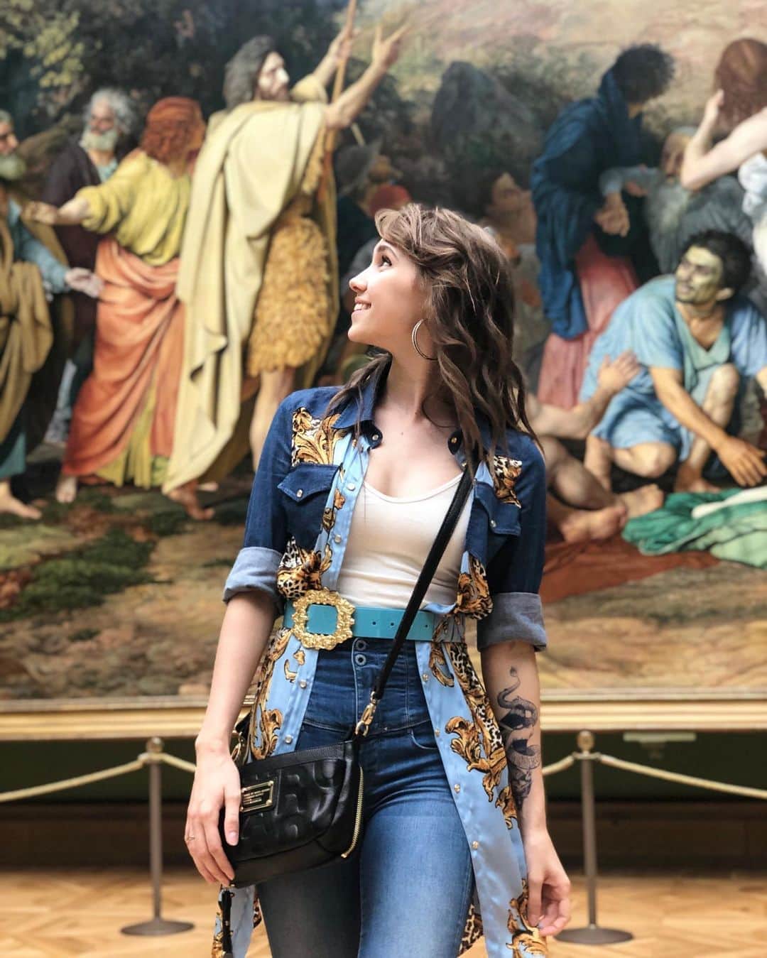 アンジェリーク・アバチキナのインスタグラム：「Третьяковка 🖼🖌👏🏼😊 #третьяковка #третьяковскаягалерея #москва #tattoo #тату #Moscow #tretyakovgallery #art #paintings #искусство #картины」