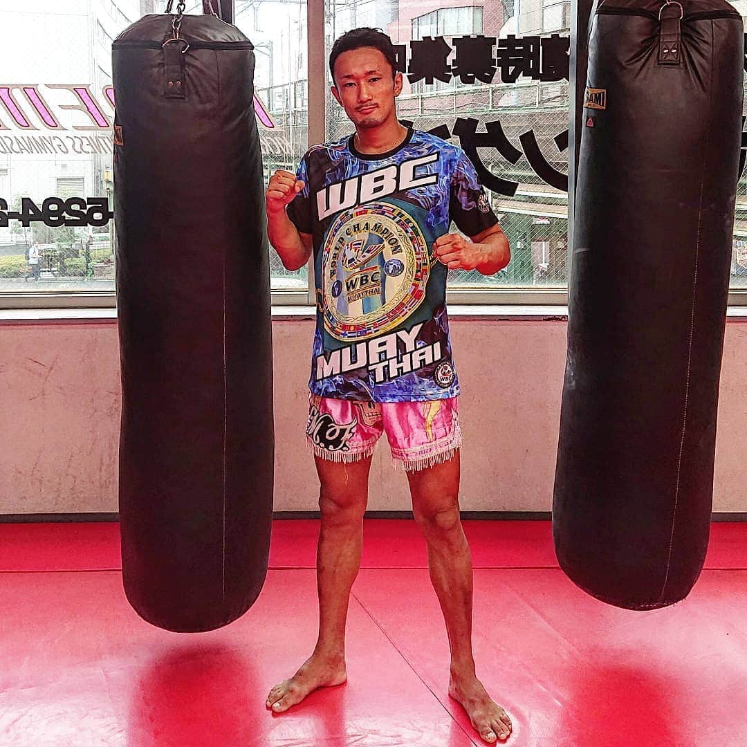 梅野源治のインスタグラム：「試合までもう少し👊👊 #集中」
