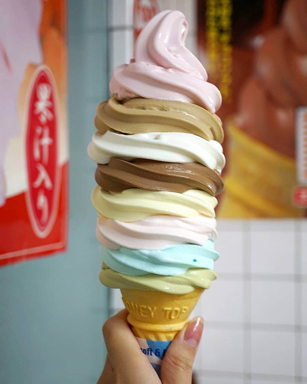 石関友梨のグルメインスタ