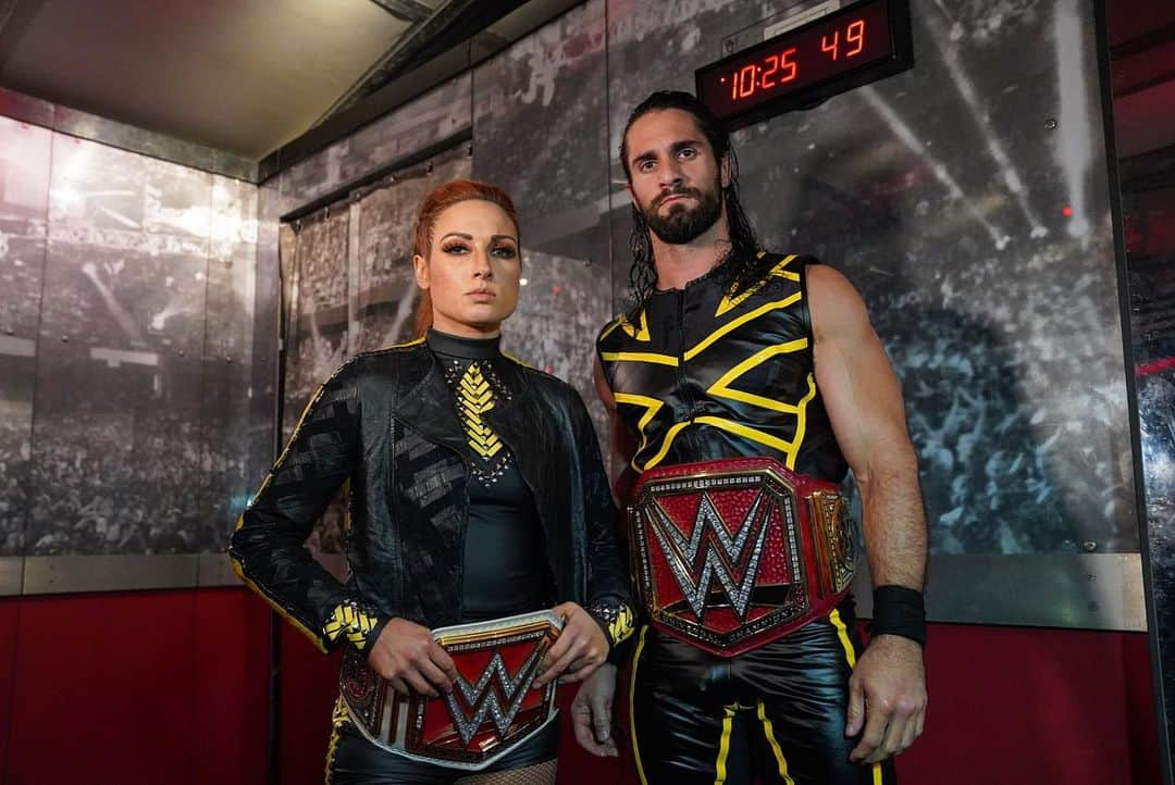 WWEさんのインスタグラム写真 - (WWEInstagram)「Will @beckylynchwwe & @wwerollins  still be holding their Championships following the winner take all match at #ExtremeRules?」7月15日 11時30分 - wwe