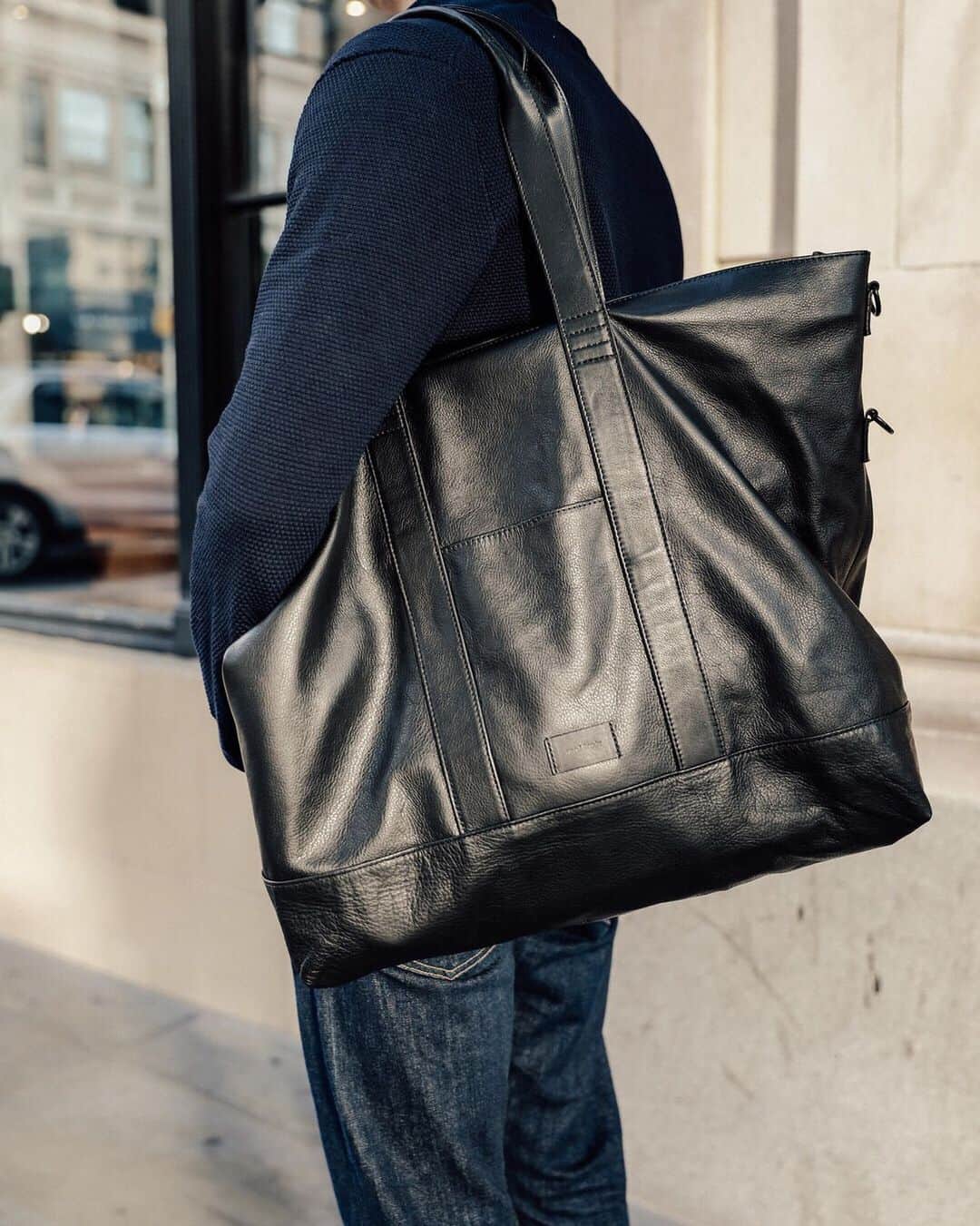 グラフ&ランツのインスタグラム：「Our perfect carry all for all the daily essentials 💼」