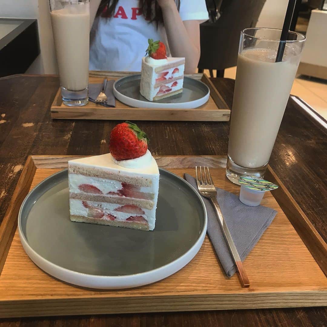 山尾梨奈のグルメインスタ