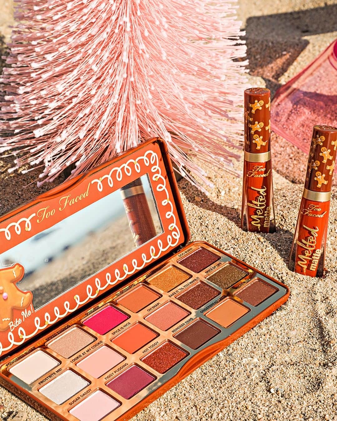 Too Facedさんのインスタグラム写真 - (Too FacedInstagram)「We’re celebrating Christmas in July with the return of your GINGERBREAD faves! 😉✨ Our deliciously sweet Gingerbread Spice Eye Shadow Palette and Melted Matte Lipstick in shades Gingerbread Man & Gingerbread Girl are BACK for a limited time. 🎄 Catch them as fast as you can before they go, again! #ChristmasInJuly #TooFaced」7月15日 3時00分 - toofaced