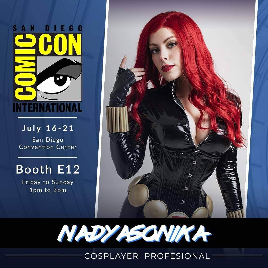 Nadya Antonさんのインスタグラム写真 - (Nadya AntonInstagram)「See you this SDCC! Booth E12, 🍓 FRI-SUN 1pm-3pm ♡ @erik_arreaga_art lineup coming up this week!」7月15日 3時23分 - nadyasonika