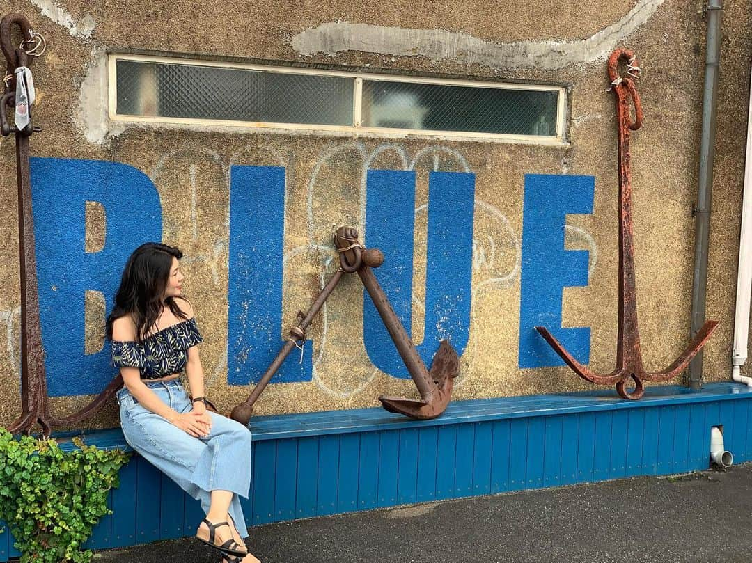 日下裕江さんのインスタグラム写真 - (日下裕江Instagram)「HANAVIVA  の合間に BLUE BLUE YOKOHAMAで 小休憩☕️ 横浜のインスタスポットで 1番好きな場所❣️ #blueblue横浜 #インスタスポット #インスタ映え #インスタ映えスポット #hanaviva #hanaviva2019 #小休憩 #coffeetime #cafetime #blue #yokohama #横浜」7月15日 4時11分 - hiroe___h