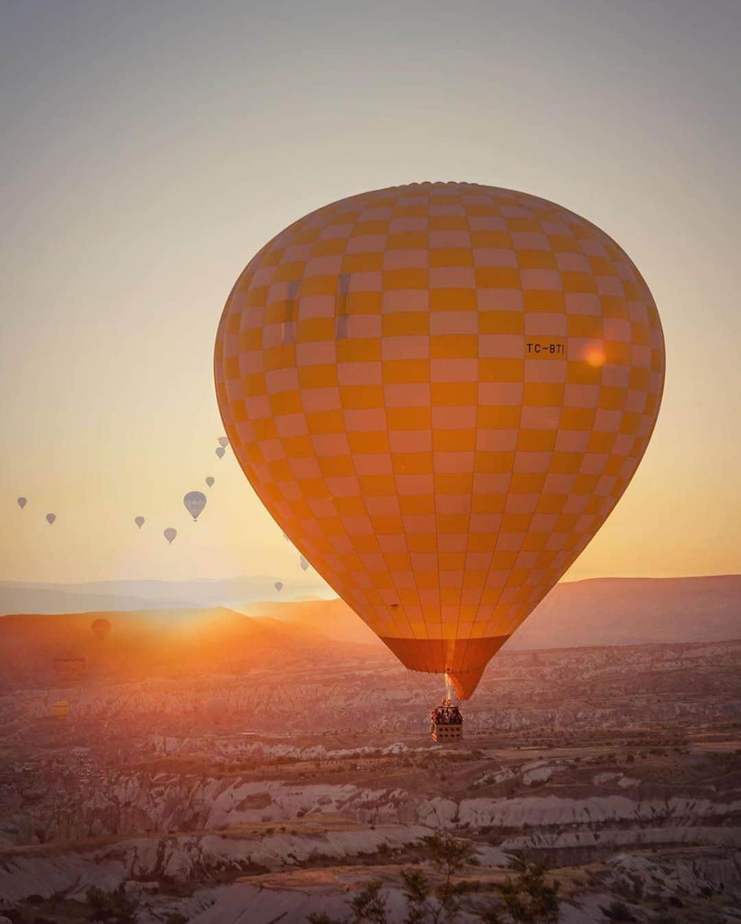 Wonderful Placesさんのインスタグラム写真 - (Wonderful PlacesInstagram)「Cappadocia - Turkey ✨💛💛💛✨ . Pictures by ✨✨@kyrenian✨✨ follow his amazing feed!!!」7月15日 4時31分 - wonderful_places