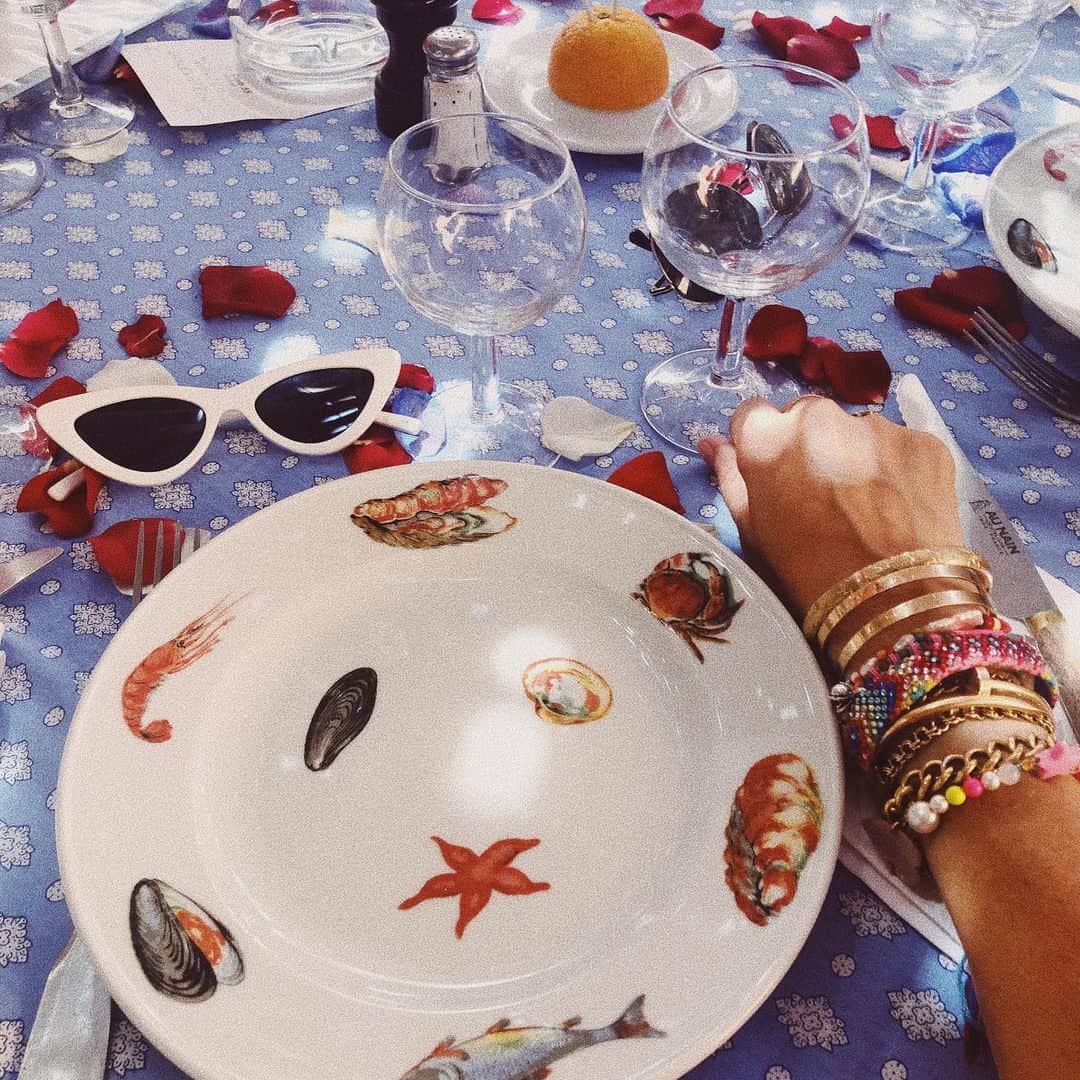 ダニジョーのインスタグラム：「Celebrating Bastille Day the best way we know how 🇫🇷 #bastilleday」