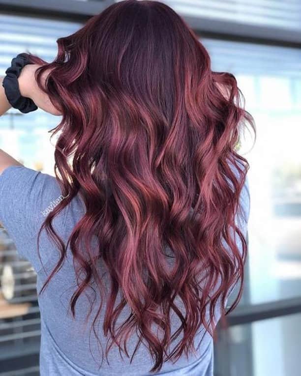 CosmoProf Beautyさんのインスタグラム写真 - (CosmoProf BeautyInstagram)「This color is nothing short of AMAZING.❤😍 Hair by @kaylien_ who created this stunning hair using @kenraprofessional reds and @guytang_mydentity Rose Gold.  Save up to 40% on select Kenra Liters during our Big Bottle Sale this month at #cosmoprofbeauty where you are #licensedtocreate. . . #repost #kenracolor #mydentitycolor #kenraprofessional #redhairgoals #dimensionalred #haircolorinspo #balayageartists」7月15日 4時50分 - cosmoprofbeauty