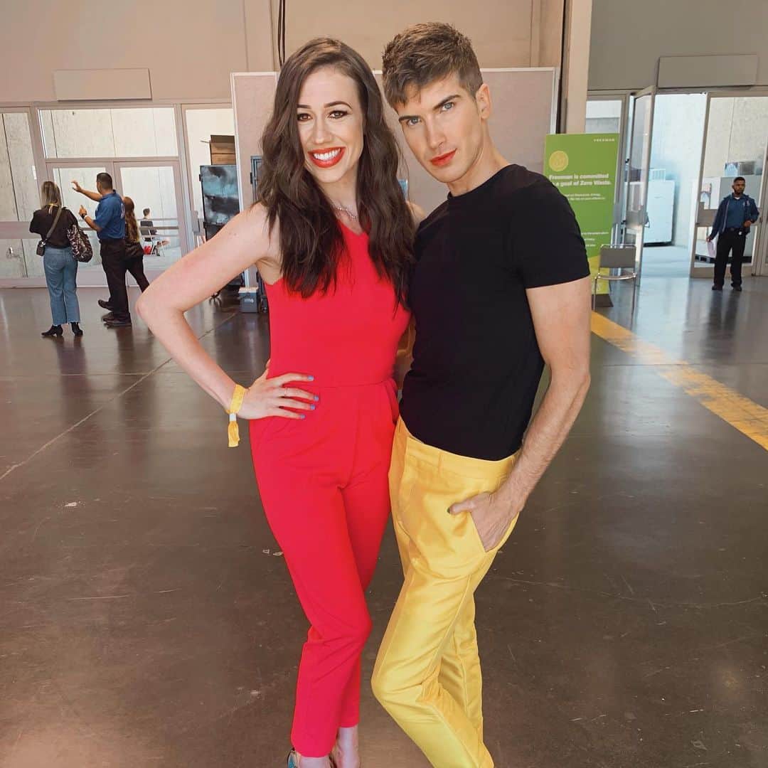 ジョーイ・グレーセッファのインスタグラム：「Until next year Vidcon 💖 Grateful for these people, these memories and especially all of YOU. 🙌🏼 It’s officially @escapethenight season! New behind the scenes video now up on my channel. Link in bio」