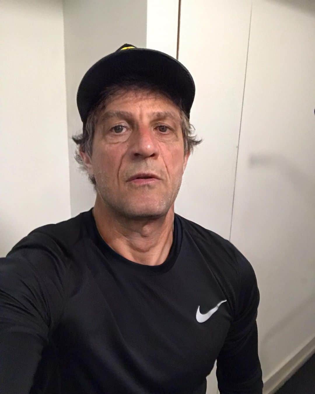 Chay Suedeのインスタグラム：「quem é?」