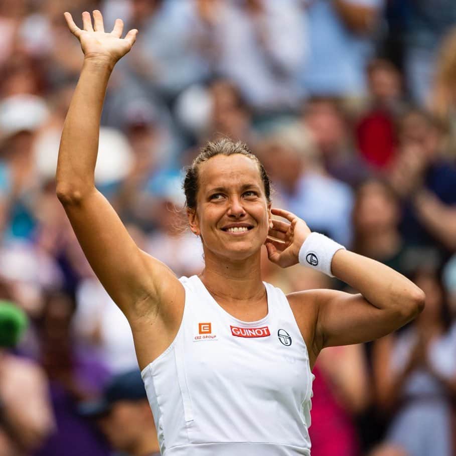WTA（女子テニス協会）さんのインスタグラム写真 - (WTA（女子テニス協会）Instagram)「What a #Wimbledon for @barborastrycova 🙏 . 1st major singles semifinal ✔️ 1st major doubles title ✔️ New #WTA Doubles No. 1 ✔️」7月15日 5時35分 - wta