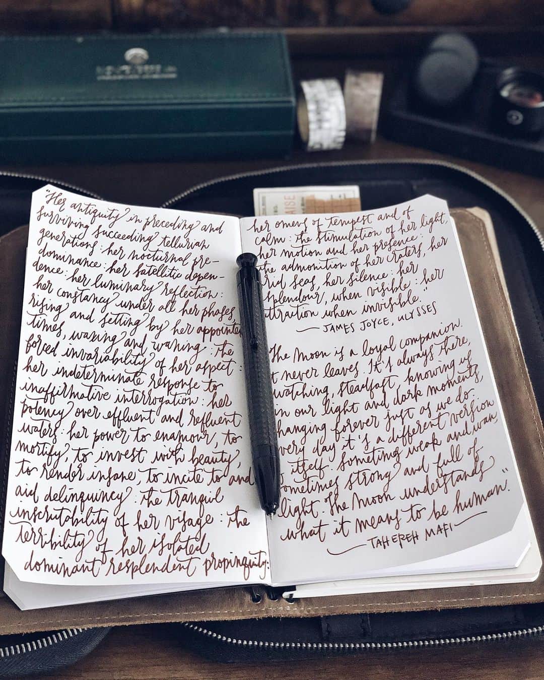 Catharine Mi-Sookさんのインスタグラム写真 - (Catharine Mi-SookInstagram)「New pen. New ink. New bag. And a splendid Sunday afternoon to commence each one into my creative space followed by an afternoon outing to boot. . . First up: Meet the Engage Rollerball Pen by @monteverdepens_official which is not only stunning but is unique in that it takes a cartridge converter and uses fountain pen ink! I love that! I had never even heard of such a writing instrument before. I chose Pumpkin Cake ink from their new Sweet Life ink collection. And I made a video showing how to fill it which you can swipe past the photos to the end to see! A big heartfelt thank you to the kind folks at @monteverdepens_official for sending these treasures for me to test out! . . Next up: if any a bag spoke to me so specifically in this season, it would hands-down be The Around Tote by @shopchc. And further, this work of art is accompanied with a poem (be still my heart) that CHC founder, Chelli Look, wrote: . . “For a season that feels blind and you can only feel  your way around.  For a season of 360's where there's clarity all the way around.  For a problem-solving season bringing fresh perspective; a new angle, a right angle, with a curve.  For a season when you feel like a square peg "fitting" into a round hole.  Sometimes peace for the season comes from a season-less piece.” . . Now it’s time to tuck and tote these tools and go live some poetry out there, under the sun, with devices off, and spirits happy and free. Wishing everyone a beautiful rest of the day and start to a new week. . . #newpen #notafountainpen #teammonteverde #monteverdepen #monteverdeink #fountainpenink #shopchc #leathertote #onmydesk #thisisground #tigmod #deskgoals #creativespace #inherstudio #penmanship #dailyjournal #journaling #journallove #stationery #stationerylove #thedailywriting #shotonmoment #momentwide #loveforanalogue #thedailywriting #aquietstyle #abmathome #abmspaces」7月15日 5時54分 - catharinemisook