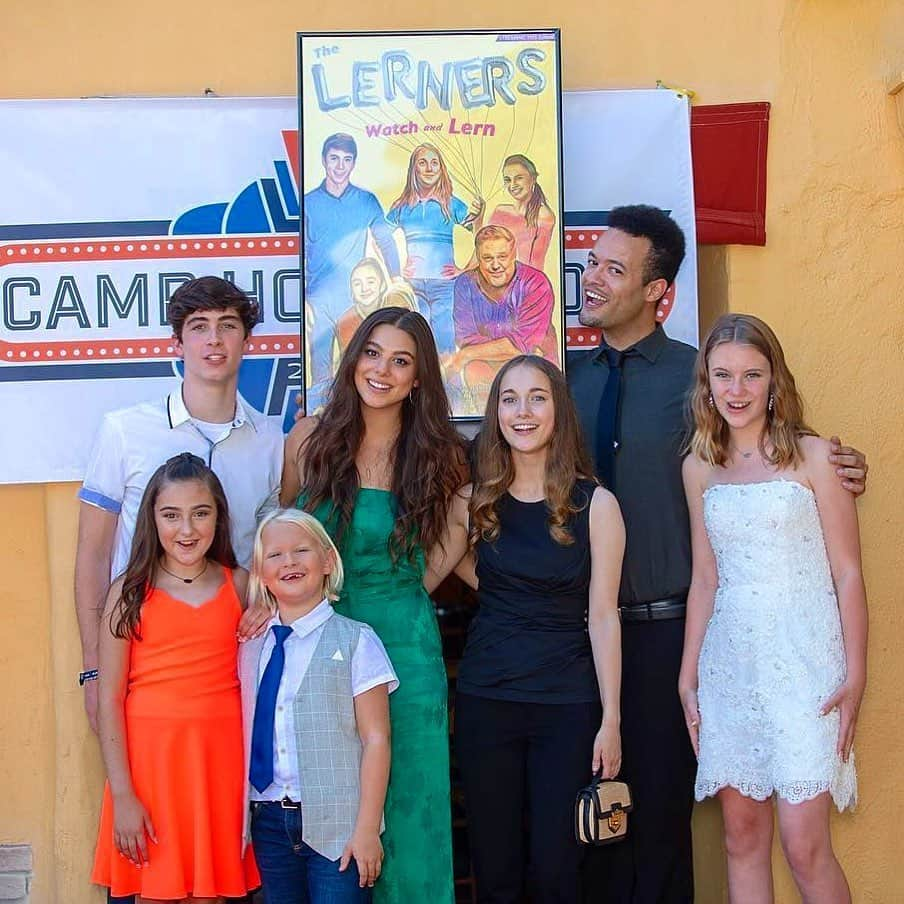 キーラ・コサリンさんのインスタグラム写真 - (キーラ・コサリンInstagram)「Yesterday at the premiere of The Lerners with our creator and cast 💛 ——— My first three years in LA I attended @johndaquinosyaw Camp Hollywood as a young actor and my experience in the camp films taught me so much I needed to know before booking The Thundermans. To come back 9 years later as a director and get to work with the next generation of young actors (and work on Camp Hollywood’s first ever sitcom) was beyond special 😇」7月15日 6時00分 - kirakosarin