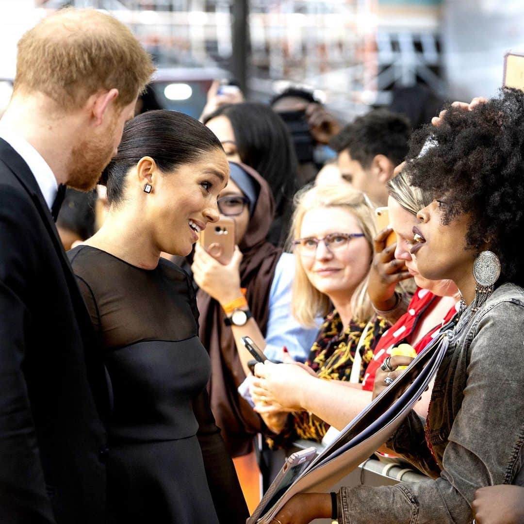 英ヘンリー王子夫妻さんのインスタグラム写真 - (英ヘンリー王子夫妻Instagram)「This evening, The Duke and Duchess of Sussex attended #TheLionKing European premiere in London at the Odeon Theatre.  In celebration of the film’s release, The Walt Disney Company announced #ProtectThePride, a global conservation campaign to support efforts protecting the rapidly diminishing lion population across Africa. As a part of their commitment to this cause, Disney also made a donation to The Duke of Sussex’s upcoming environment & community initiative which will be formally announced this autumn.  The Duke and Duchess are committed to advancing conservation efforts across Africa and around the world, and working with communities to ensure a sustainable future for the planet.  This evening Their Royal Highnesses had the pleasure of meeting the cast and creative team behind the film, as well as supporters of @africanparksnetwork, of which The Duke is President.  Photo credit: PA images / Getty images - Chris Jackson」7月15日 6時24分 - sussexroyal