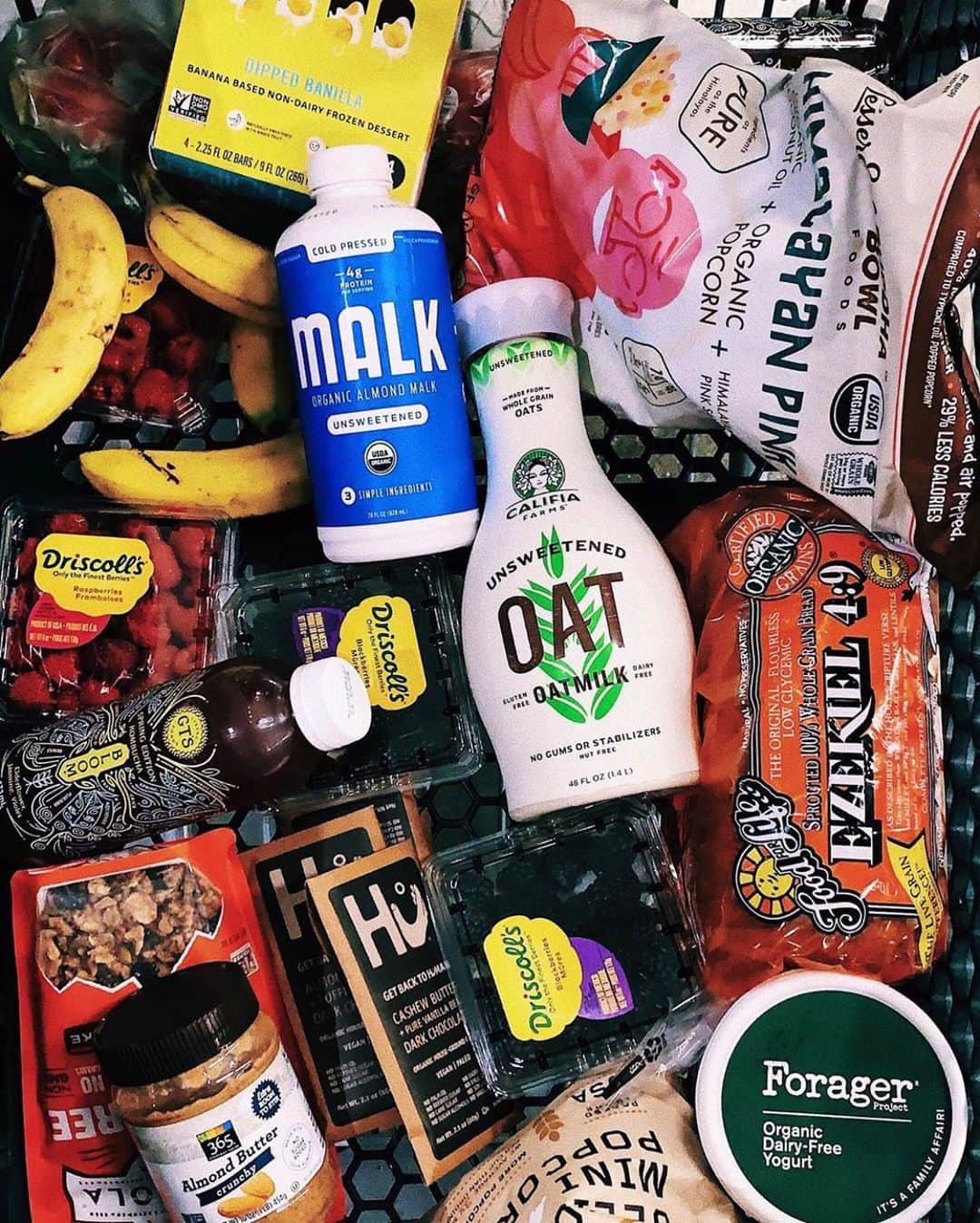 Whole Foods Marketさんのインスタグラム写真 - (Whole Foods MarketInstagram)「Using this haul from @thetrashyvegan as inspiration while we write our grocery list.」7月15日 7時05分 - wholefoods