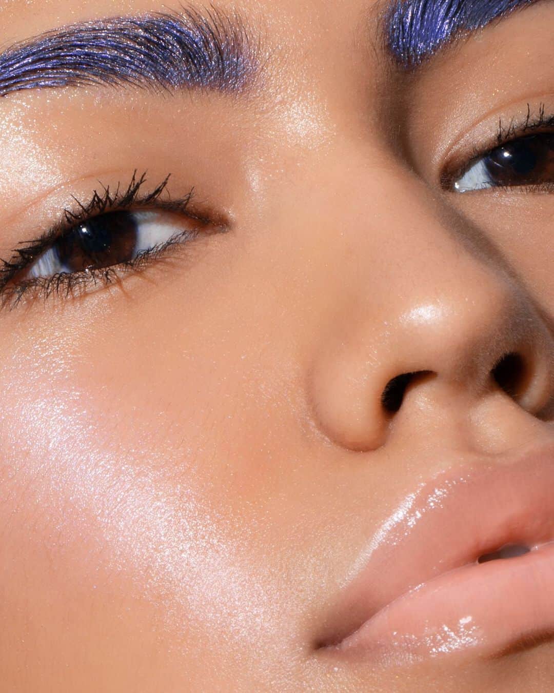 Milk Makeupさんのインスタグラム写真 - (Milk MakeupInstagram)「Why storm Area 51 when you can just attract aliens with this skin ✨👽 @sephora」7月15日 7時18分 - milkmakeup