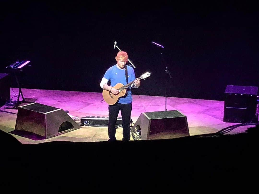 ナタリー・インブルーリアさんのインスタグラム写真 - (ナタリー・インブルーリアInstagram)「What a privilege it was to see this guy play an intimate gig for the Theatre Royal Haymarket Masterclass Trust tonight. We were blown away!! Thanks so much @teddysphotos 🙌🏻🙏🏼❤️. No.6 ✖️➗🎶✔️💥🎭 #no6collaborationsproject」7月15日 7時18分 - natalie_imbruglia