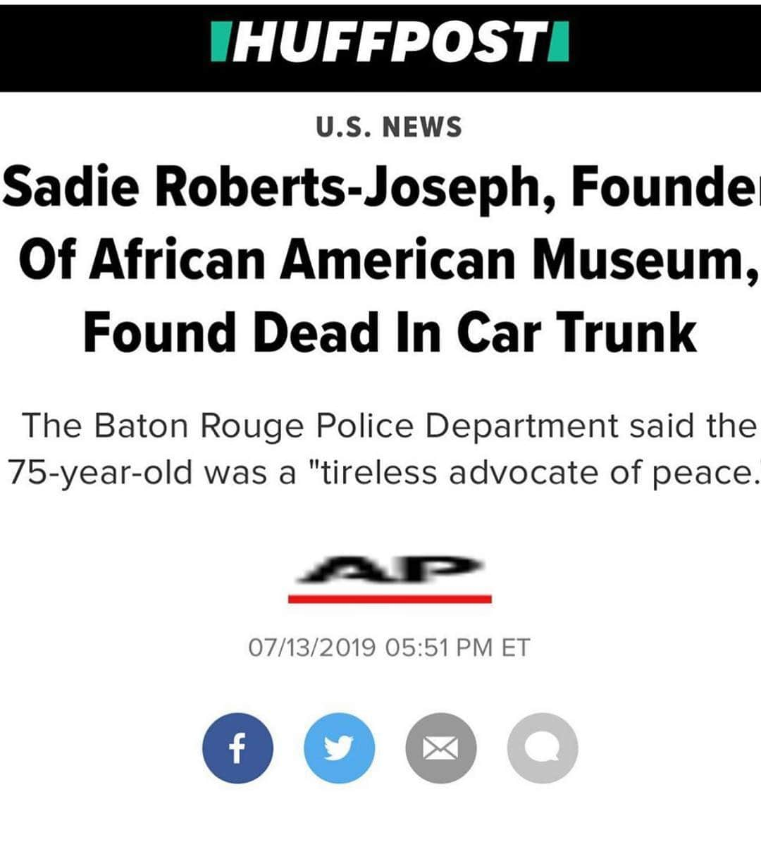 テス・ホリデーさんのインスタグラム写真 - (テス・ホリデーInstagram)「Our “President” should be talking about the murder of Sadie Roberts-Joseph instead of telling congresswomen “to go back to where they came”. I’m appalled at what’s happening in America, but grateful for social media because folks like myself that have a large audience are able to tell y’all what’s *really* going on since our “leaders” won’t. Rest in Power #sadierobertsjoseph 💗 💗art by @nikkolas_smith  #justiceforsadie」7月15日 7時21分 - tessholliday