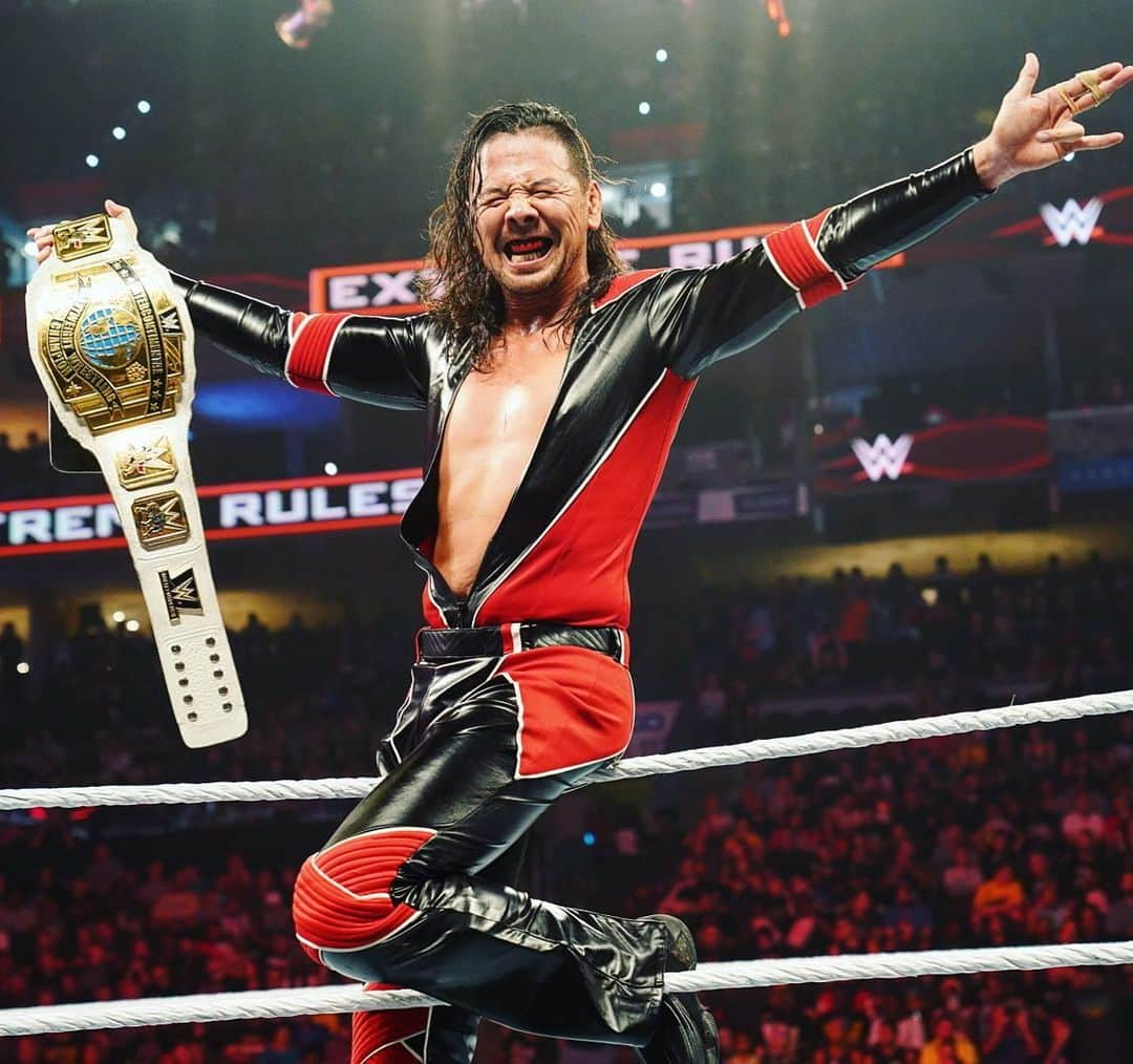 WWEさんのインスタグラム写真 - (WWEInstagram)「THAT is how you kick off #ExtremeRules!! @shinsukenakamura has done it!  #AndNew」7月15日 7時36分 - wwe