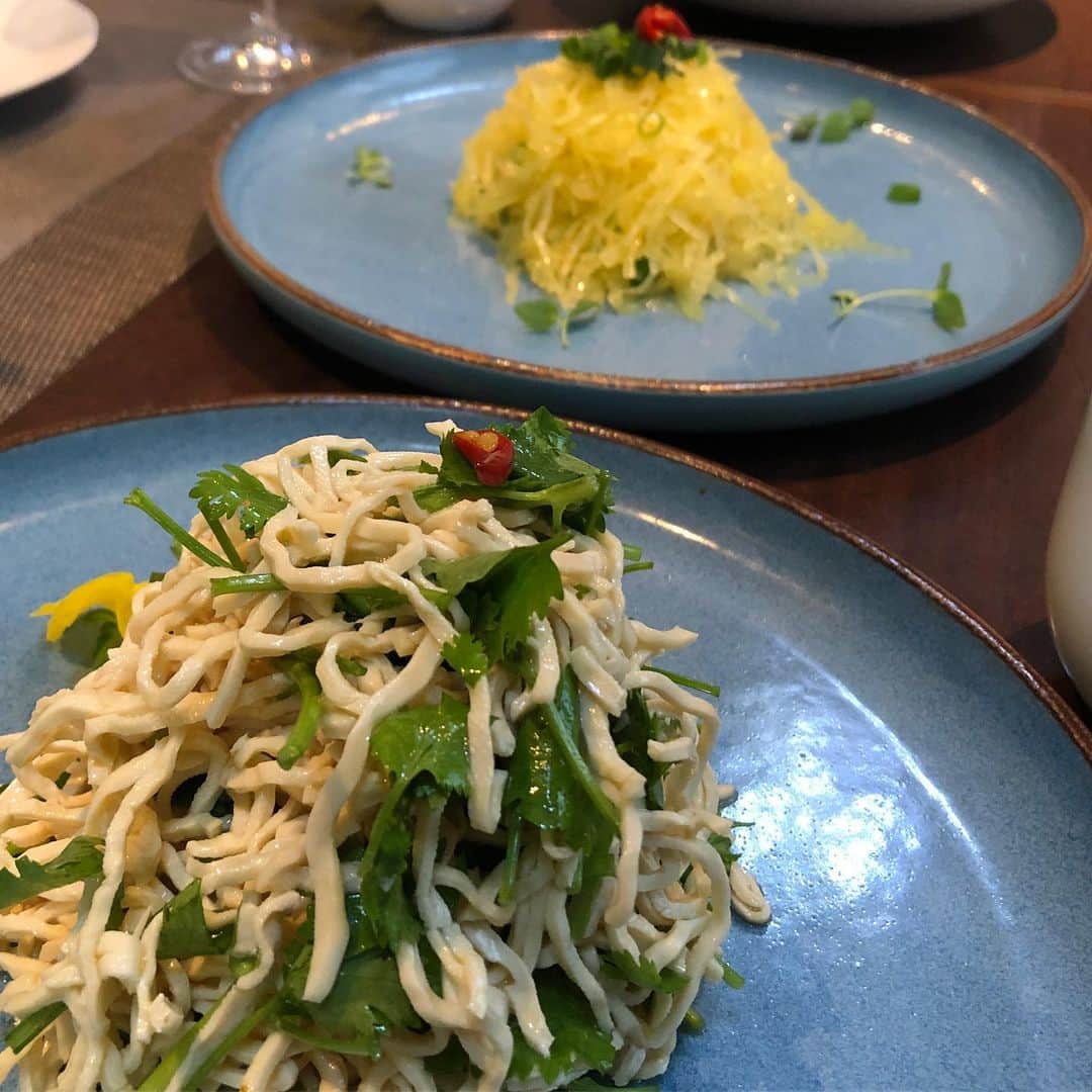行正り香さんのインスタグラム写真 - (行正り香Instagram)「昨晩は上海料理、四季へ。中国人のシェフが作る本場中国の味。美味しかったなあ！また行きたいです。#四季#銀座#優しいお味#上海料理#rikayukimasa #行正り香#中国人の友人に教えていただきました^_^」7月15日 7時45分 - rikayukimasa