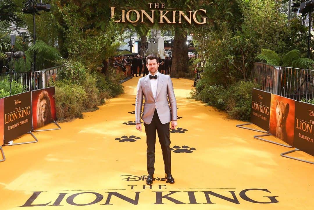 Walt Disney Studiosさんのインスタグラム写真 - (Walt Disney StudiosInstagram)「The Duke and Duchess of Sussex attended the European Premiere of #TheLionKing alongside cast and filmmakers. Check out pictures from tonight’s event now 👑」7月15日 7時58分 - disneystudios