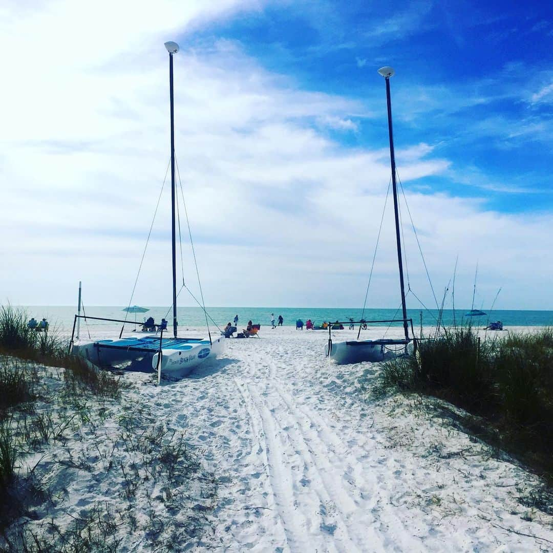 バレリー・イネルシさんのインスタグラム写真 - (バレリー・イネルシInstagram)「#whitesand #cleanbeaches #earthandwater #waterandearth #waterside #loveearth  #landscape #landscapephotography #travelaroundtheworld #travel #earth #earthlover」7月15日 7時50分 - valerie_inertie