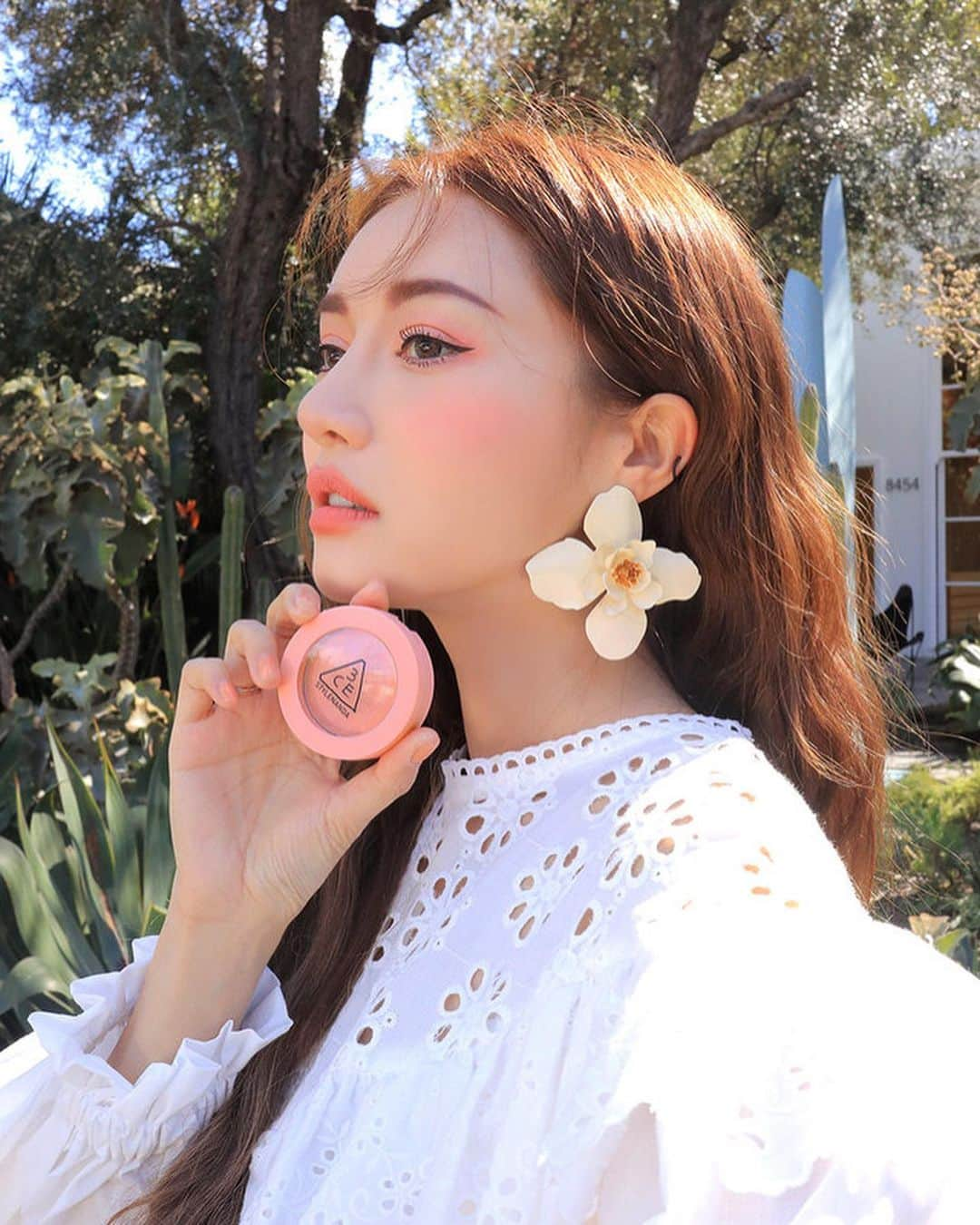 3CE Official Instagramさんのインスタグラム写真 - (3CE Official InstagramInstagram)「#goodmorning 3CE MOOD FOR BLOSSOM FACE BLUSH 산뜻해야 할 모든 순간🥰 비주얼을 확 밝혀주는 프로 생기 블러셔💝 #3cemoodforblossom #3ce #faceblush」7月15日 8時18分 - 3ce_official