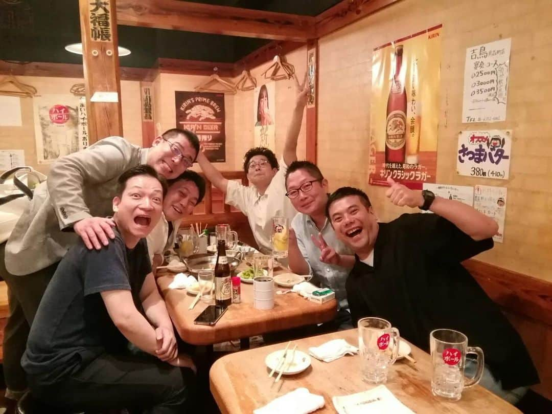 笑福亭鉄瓶さんのインスタグラム写真 - (笑福亭鉄瓶Instagram)「昨夜の「東西交流会」にご来場いただいた皆さんありがとうございました。  立ち見まででる超満員のお客さんに盛り上げていただきました。  今回も6席、大ボリューム！  さぁー来月8月27日(火)は横浜での東西交流会です。  よろしくお願いします。」7月15日 8時56分 - teppeishoufukutei