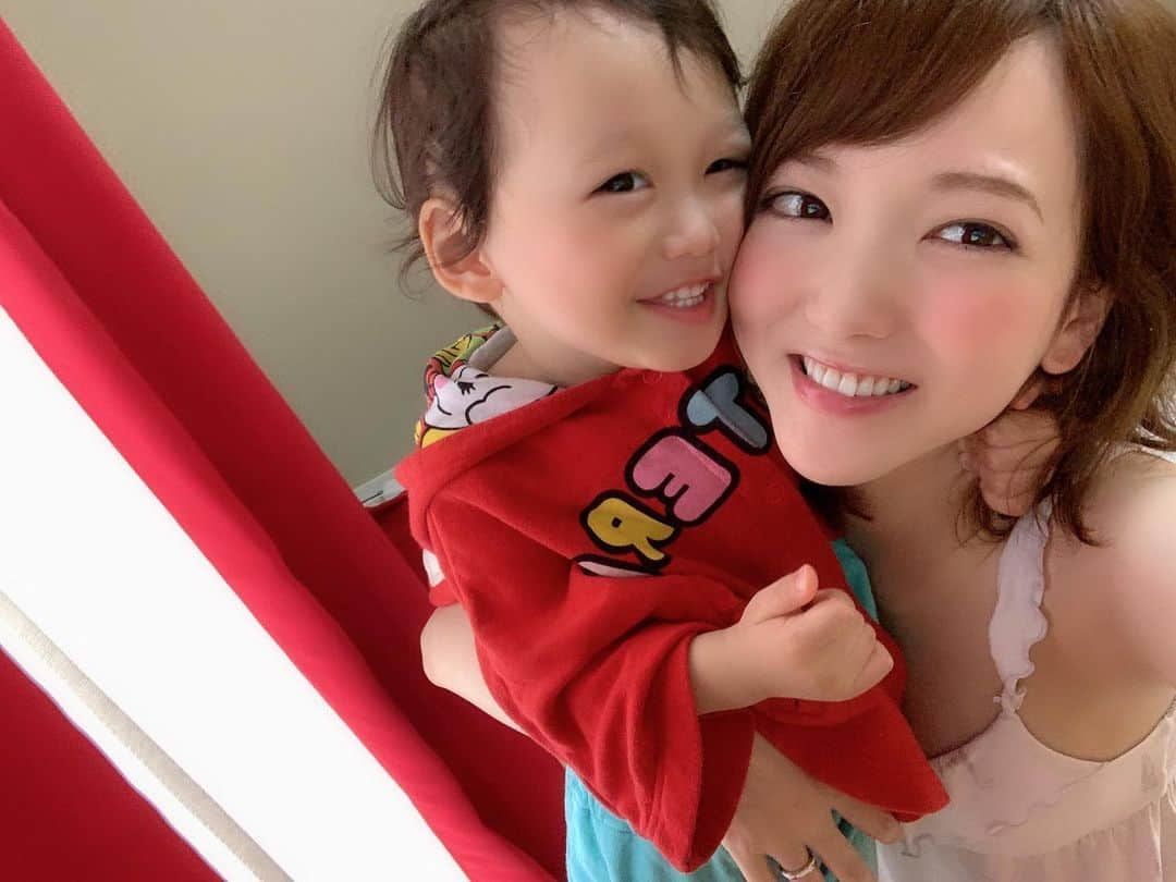 下田美咲さんのインスタグラム写真 - (下田美咲Instagram)「息子がかわいすぎる。最後は動画。  #親子 #1歳10ヶ月」7月15日 9時06分 - shimodamisaki815