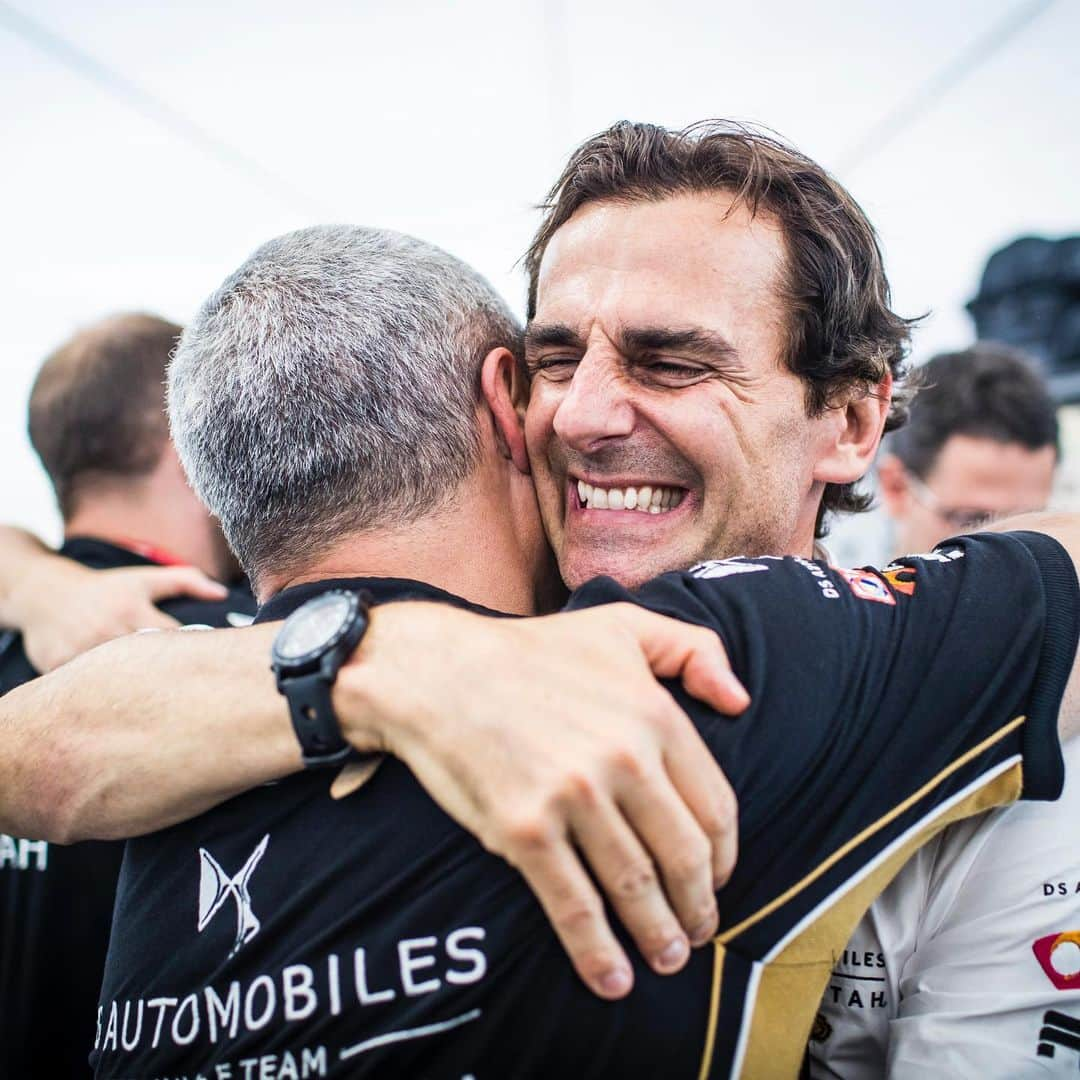 アンドレ・ロッテラーさんのインスタグラム写真 - (アンドレ・ロッテラーInstagram)「We did it! @dstecheetah is @fiaformulae team champions! Congrats to @jeanericvergne my friend for your double title! Impressive stuff! Proud to be part of such a team! Huge thanks to all and... I’ll be back :-)」7月15日 9時13分 - andre_lotterer